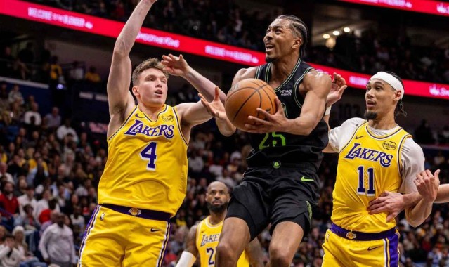 13胜0负，湖人队关键比赛保持不败，鹈鹕队墨菲空砍42分生涯新高